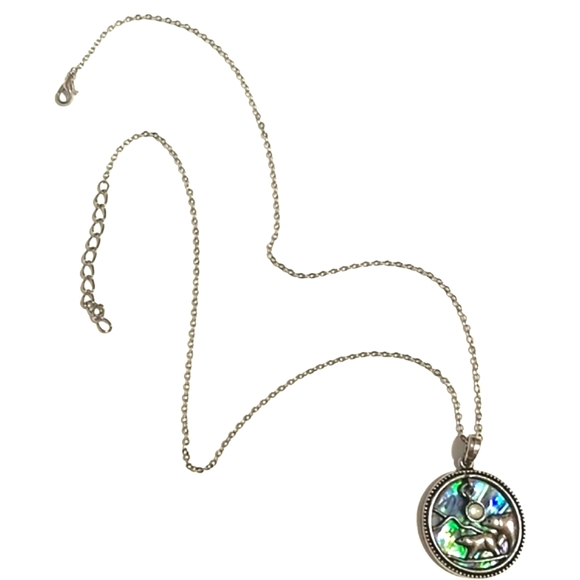 GLACIER PEARLE "MOONLIGHT BEARS" SILVER-PLATED ABALONE PENDANT 18-20" NECKLACE - Picture 7 of 9